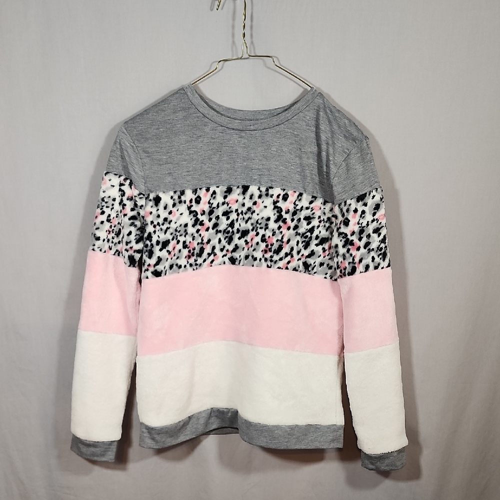 BCBG Girls Gray and Pink Leopard Print Sweater Size L(14/16)